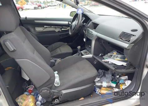 2008 Saturn Astra Xr from USA, damaged, VIN W08AT271885120447